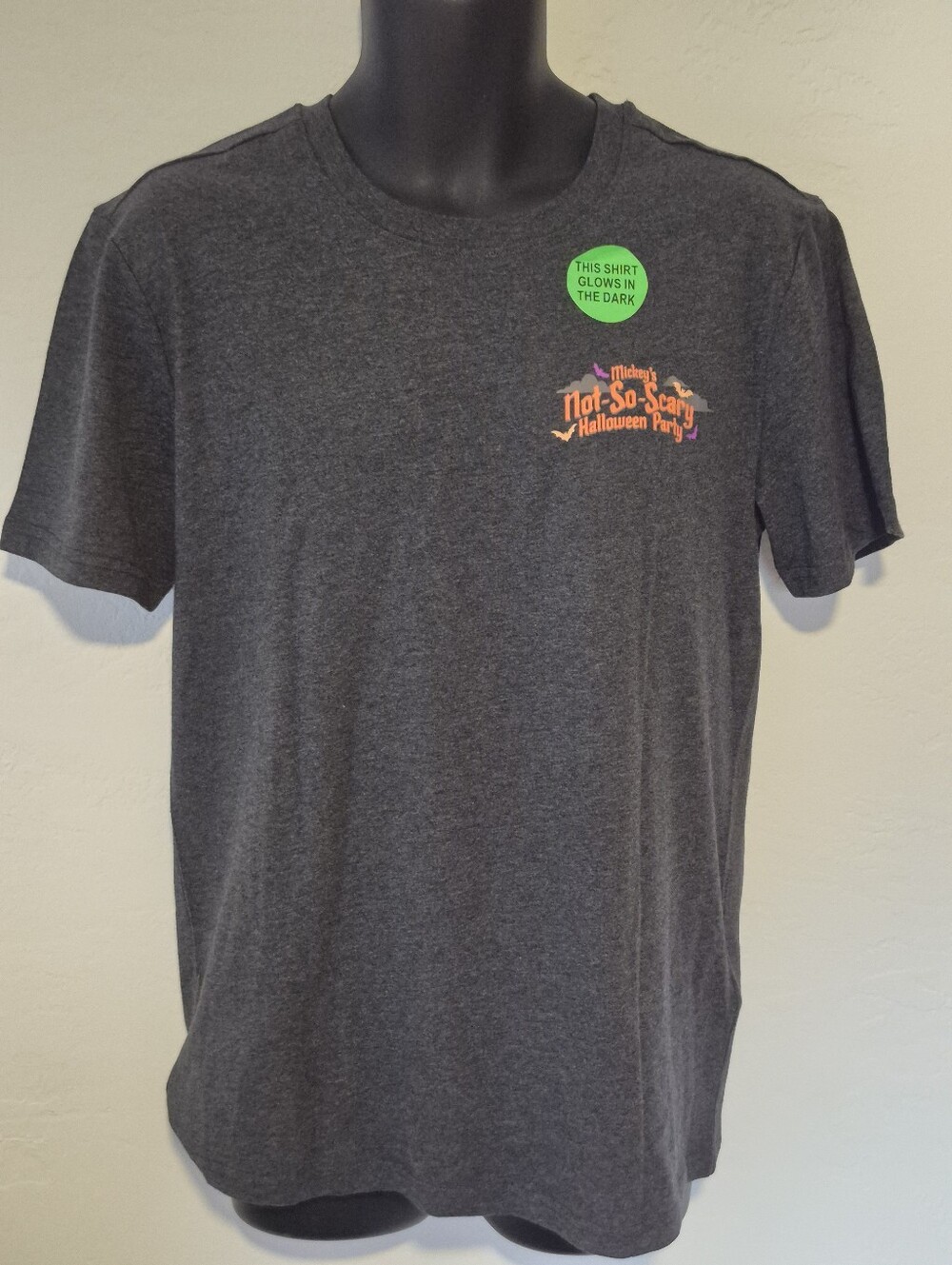 Disney Halloween Tee 2025 Small